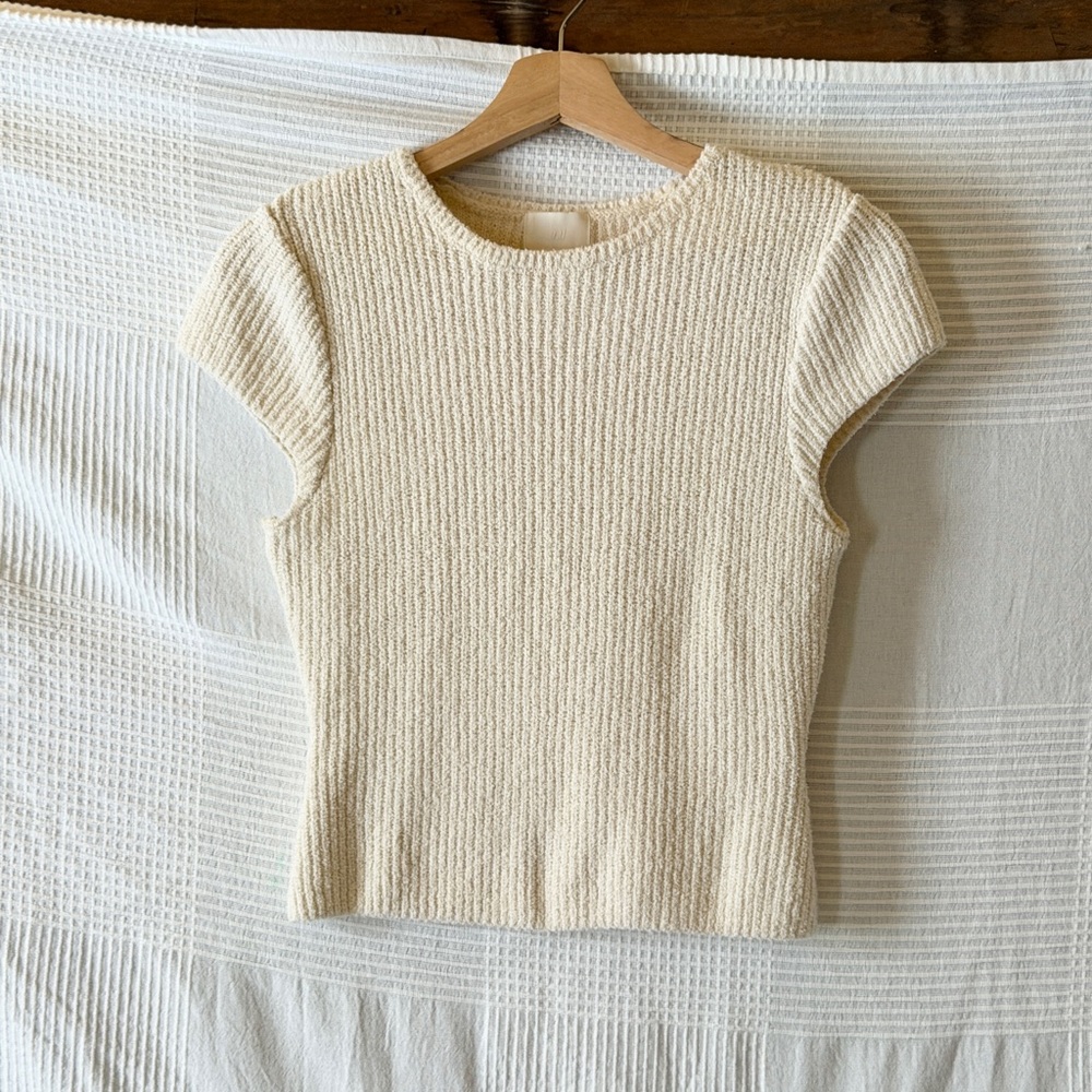 H&M Cream Cap Sleeve Knit Top